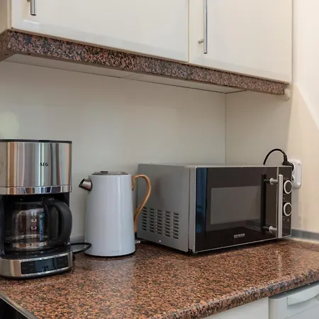 Comfy With Balcony Turystyczna By Renters