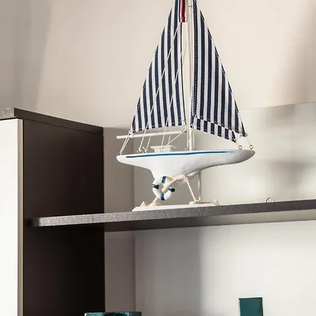 Comfy With Balcony Turystyczna By Renters Apartmán