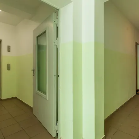 Comfy With Balcony Turystyczna By Renters *