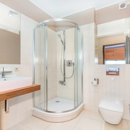 Comfy With Balcony Turystyczna By Renters * Miedzyzdroje