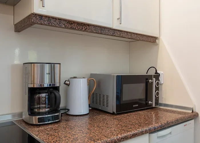 Comfy With Balcony Turystyczna By Renters